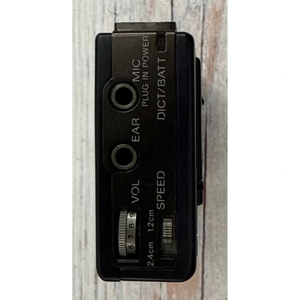 Sony BM-560 Microcassette-Corder VOR Voice Operated Recording -Untested